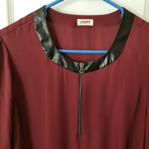 L'AGENCE 100% Silk Blouse w/Bell Sleeves Sz Large - Picture 4 of 7